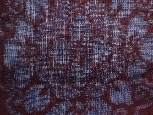 JAPANESE KIMONO / ANTIQUE KIMONO FOR SUMMER / OSHIMA TSUMUGI / WOVEN FLORAL CREST